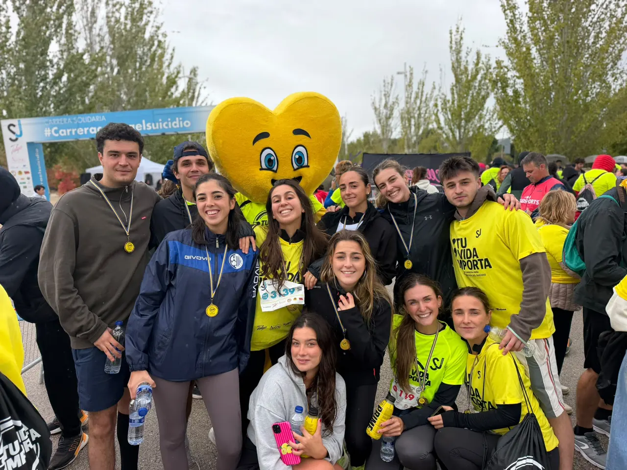 Participantes de la V Carrera de la Asociación Sara Jiménez en el Parque Juan Carlos I de Madrid.